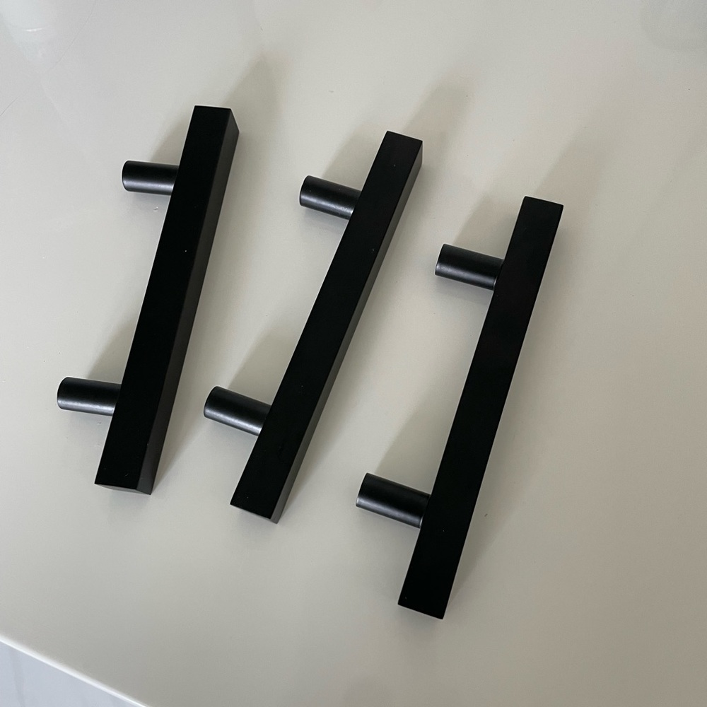 Cabinet pulls (Set of 3) Matte Black CB2